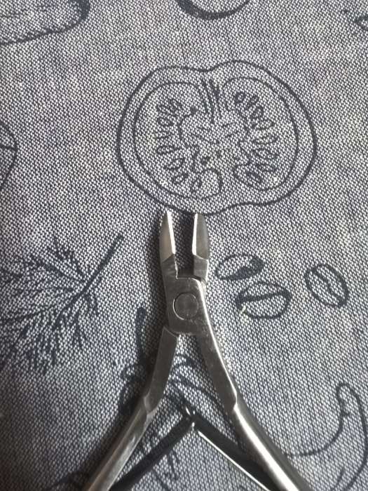 Фотография покупателя товара Кусачки маникюрные, двойная пружина, 10 см, длина лезвия-7 мм, на блистере - Фото 6