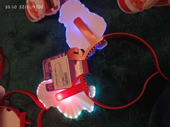 Фотография покупателя товара Ободок светодиодный «Колпак» 18×16x3 см, 2 LED, батарейки AG10×3 (в комплекте), мерцание, свечение мульти - Фото 6