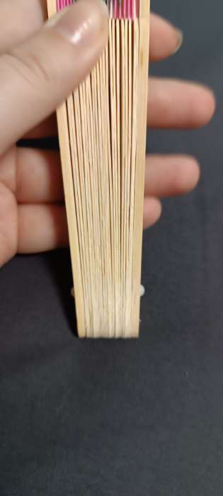 Фотография покупателя товара Веер складной h=21 см «Цветы», с чехлом, розовый - Фото 2