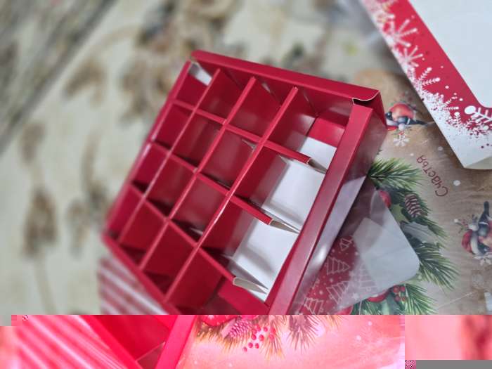 Фотография покупателя товара Коробка под 16 конфет «Новогодняя», 17.5×17.5×3.5 см - Фото 17