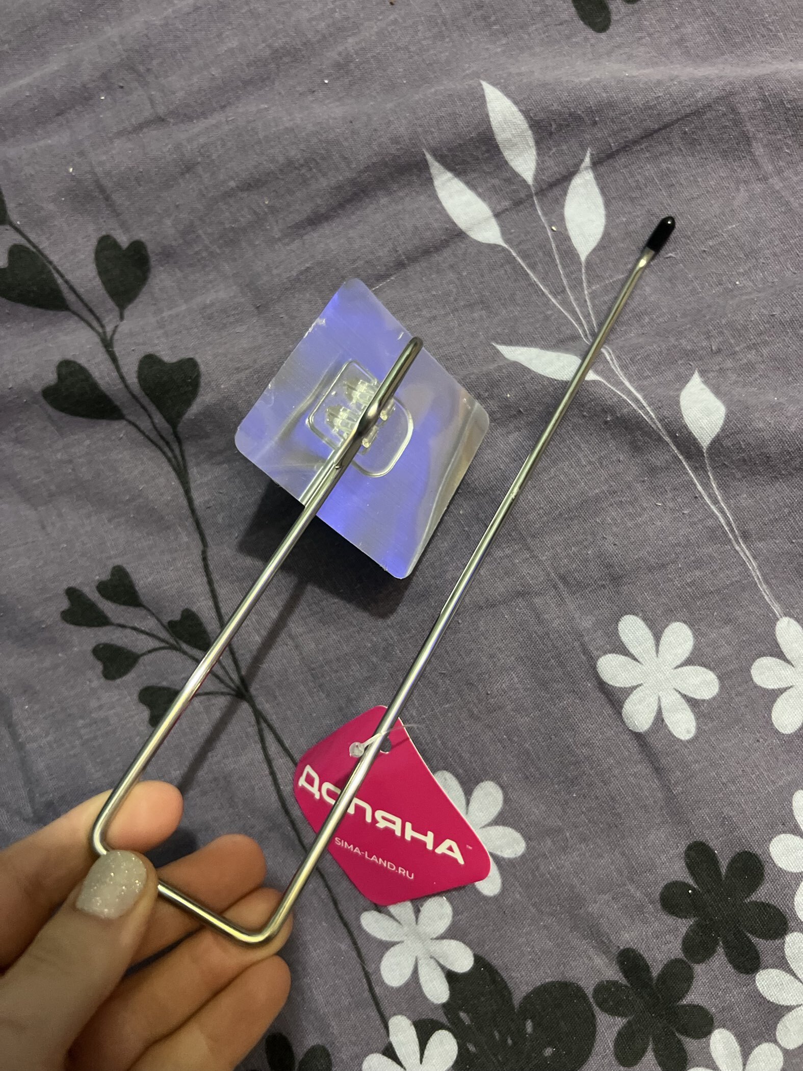 Фотография покупателя товара Держатель для бумажных полотенец настенный Доляна, 27×7×7 см, на липучке, хромированный - Фото 1