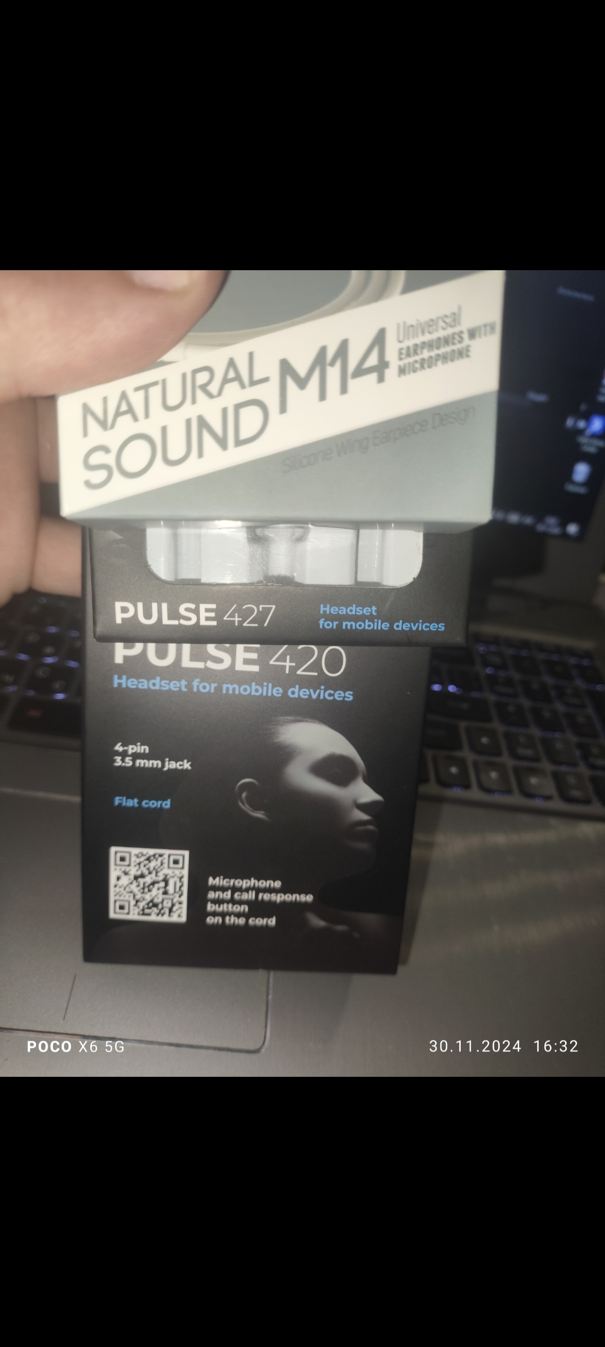 Фотография покупателя товара Наушники Defender Pulse 420, вакуумные, проводные, 1.2 м, Jack 3.5 мм, микрофон, 105дБ, 32 Ом, чёрно-красные - Фото 5