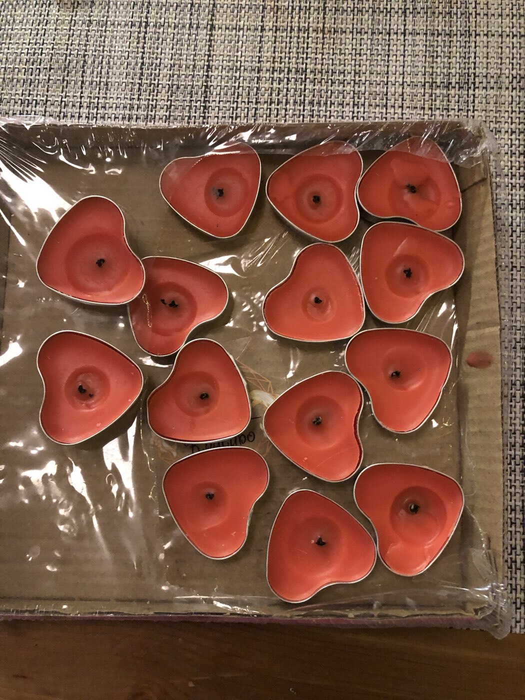 Фотография покупателя товара Набор свечей чайных «Сердце», 6 г, 50 шт., красные - Фото 1