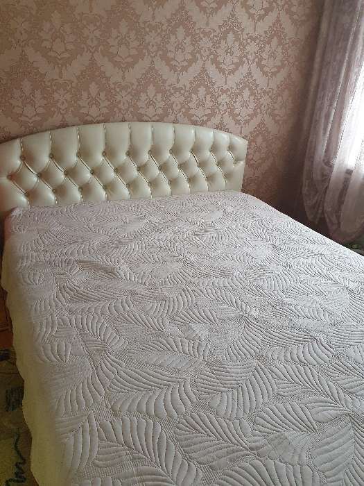 Фотография покупателя товара Кровать «Пальмира» без ПМ, 1800×2000 мм, встроенное основание, экокожа, цвет nice beige - Фото 1