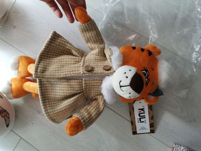 Фотография покупателя товара Мягкая игрушка «Тигрица Ширли в пальто», 25 см - Фото 2