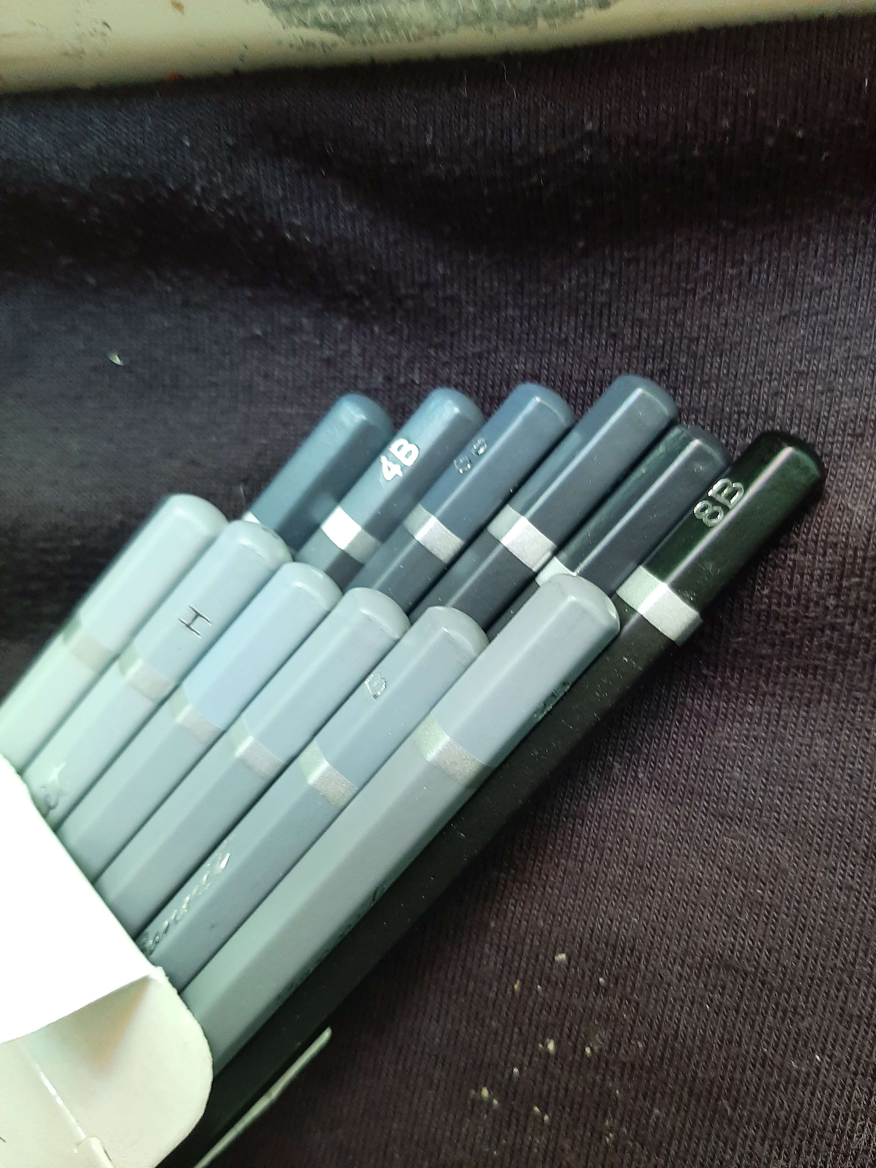 Фотография покупателя товара Набор карандашей чернографитных разной твёрдости ЗХК "Сонет", 12 штук, 8B-2H, 12941432 - Фото 6