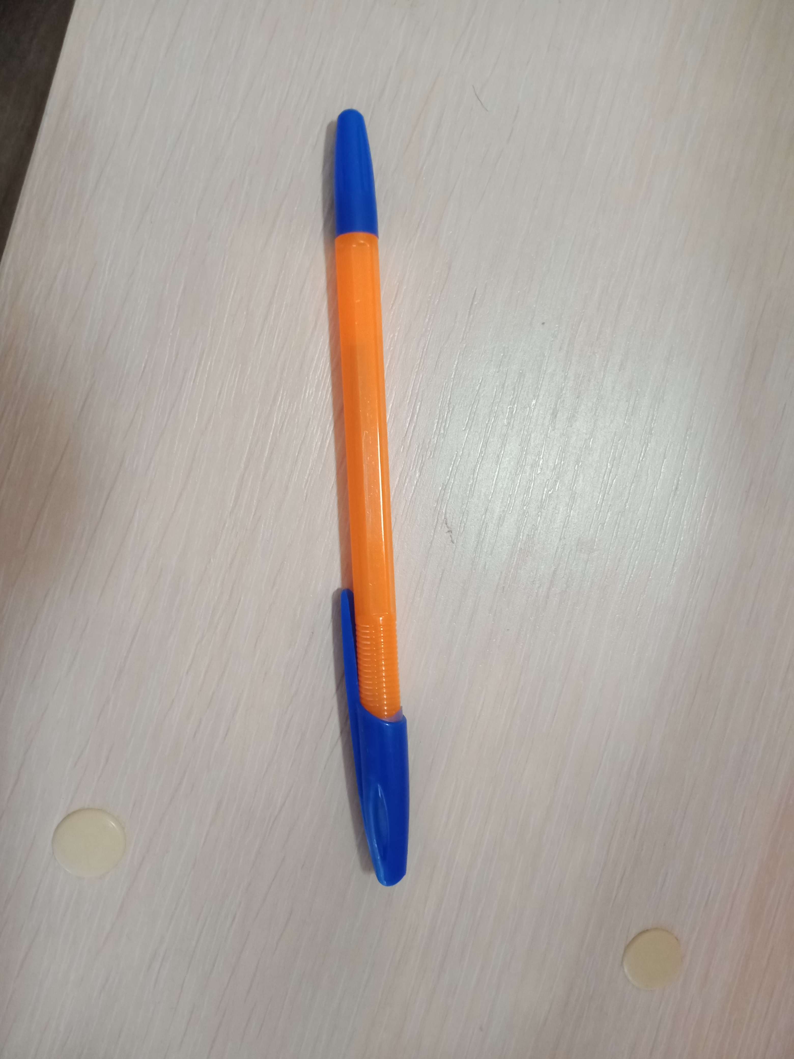 Фотография покупателя товара Ручка шариковая ErichKrause R-301 Orange Stick, узел 0.7 мм, чернила синие, длина линии письма 2000 метров, штрихкод на ручке - Фото 12