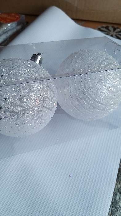 Фотография покупателя товара Набор шаров пластик d-8 см, 4 шт "Снежные снежинки и полосы" белый - Фото 3