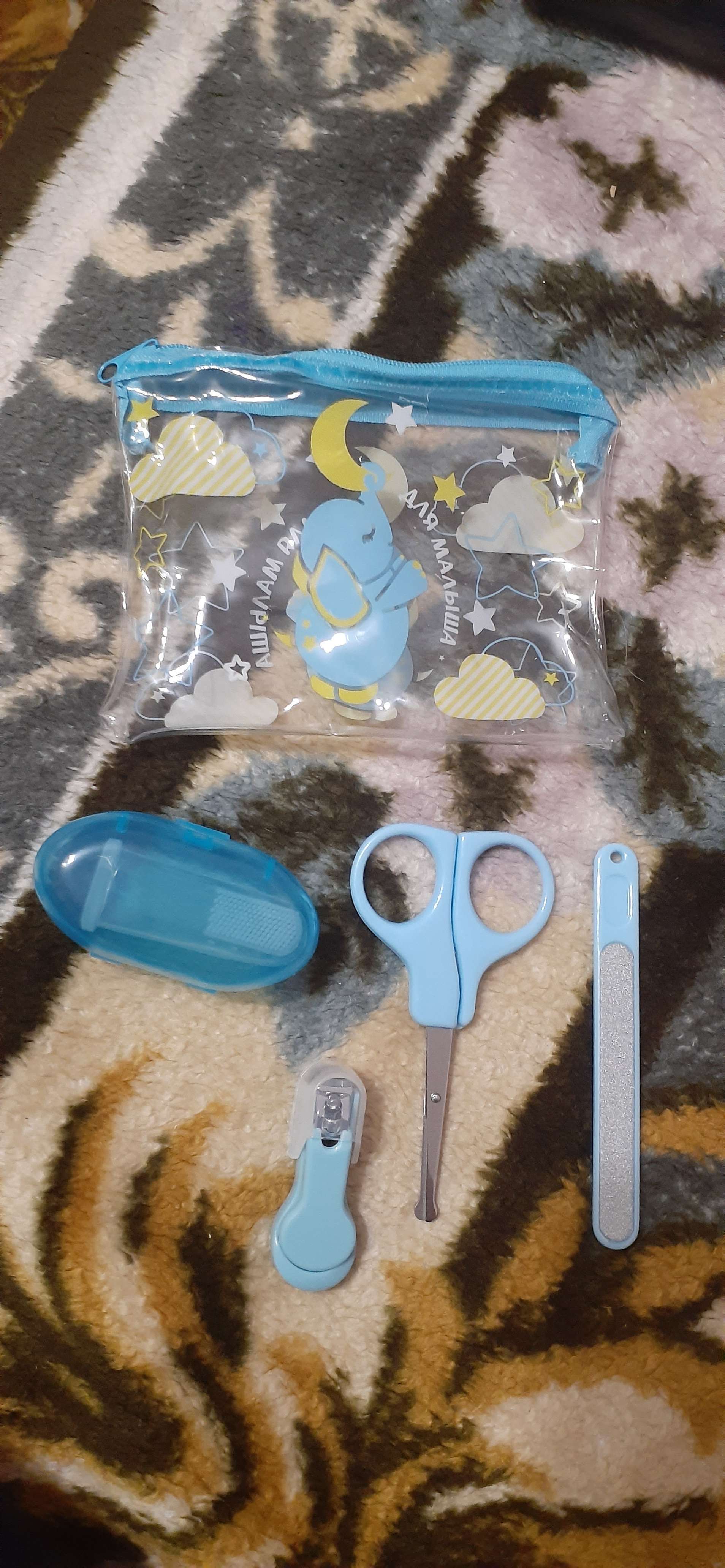Фотография покупателя товара Набор маникюрный детский «Для Малыша», 4 предмета: ножнички, книпсер, пилочка, щётка