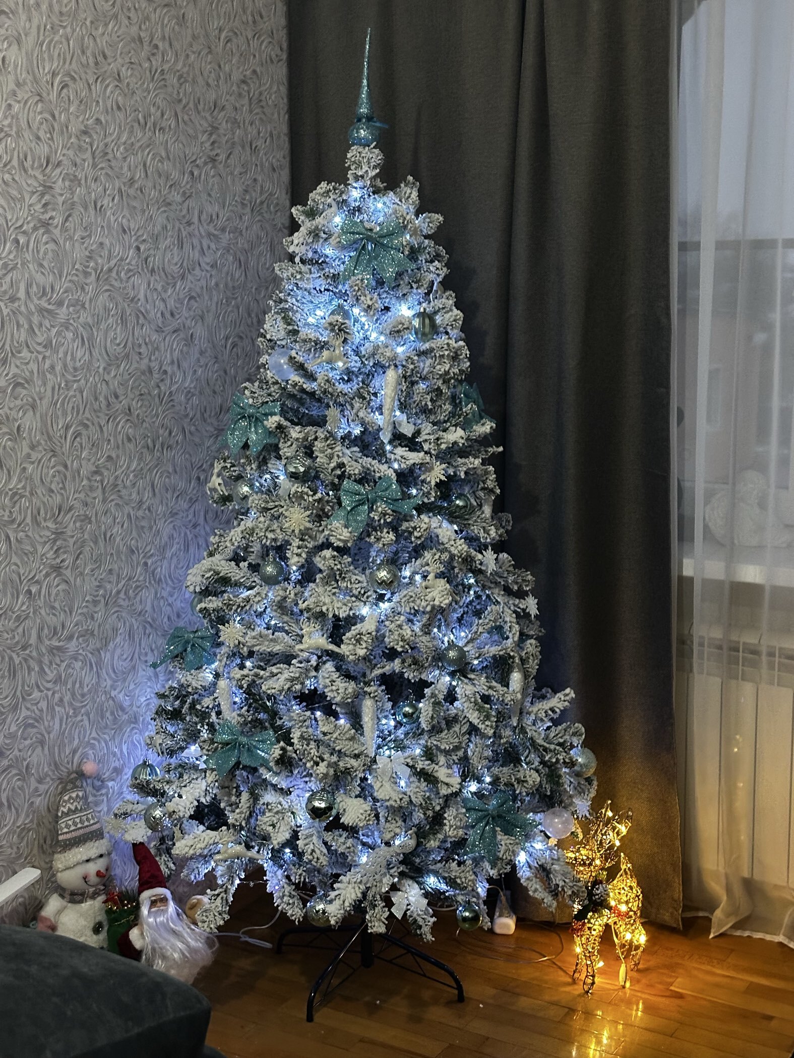 Фотография покупателя товара Ёлочные игрушки 4 шт. «Зимнее волшебство. Белый скачущий олень» пластик, 9×5 см - Фото 8