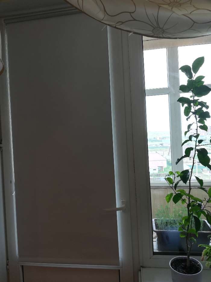 Фотография покупателя товара Рулонная штора «Сильвер», 100 х 175 см, блэкаут, цвет белый - Фото 1