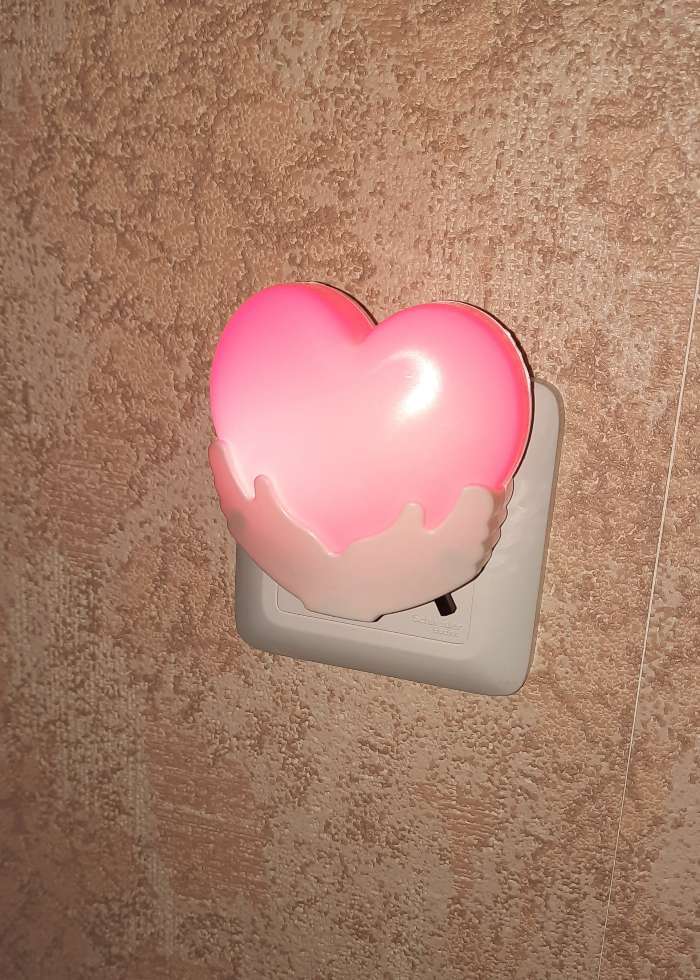 Фотография покупателя товара Ночник "Сердце" LED от сети МИКС 4х7х7 см RISALUX
