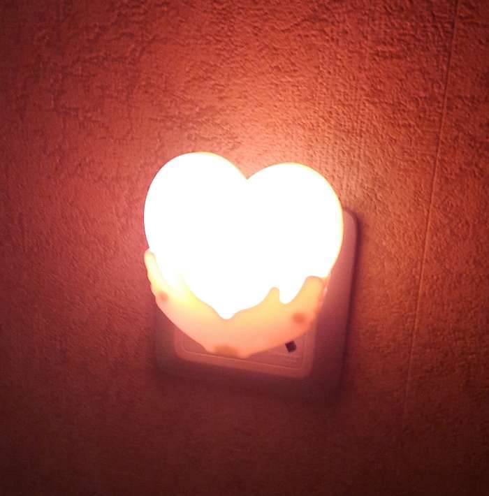 Фотография покупателя товара Ночник "Сердце" LED от сети МИКС 4х7х7 см RISALUX - Фото 2