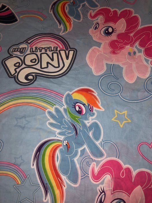 Фотография покупателя товара Постельное бельё 1,5 сп Neon Series "Rainbow vibes" My Little Pony 143*215 см, 150*214 см, 50*70 см -1 шт, светится в темноте