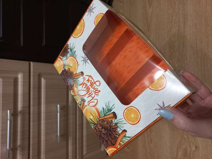 Фотография покупателя товара Коробка для 3 эклеров подарочная, кондитерская новогодняя упаковка «С Новым годом», 20×15×6 см - Фото 5