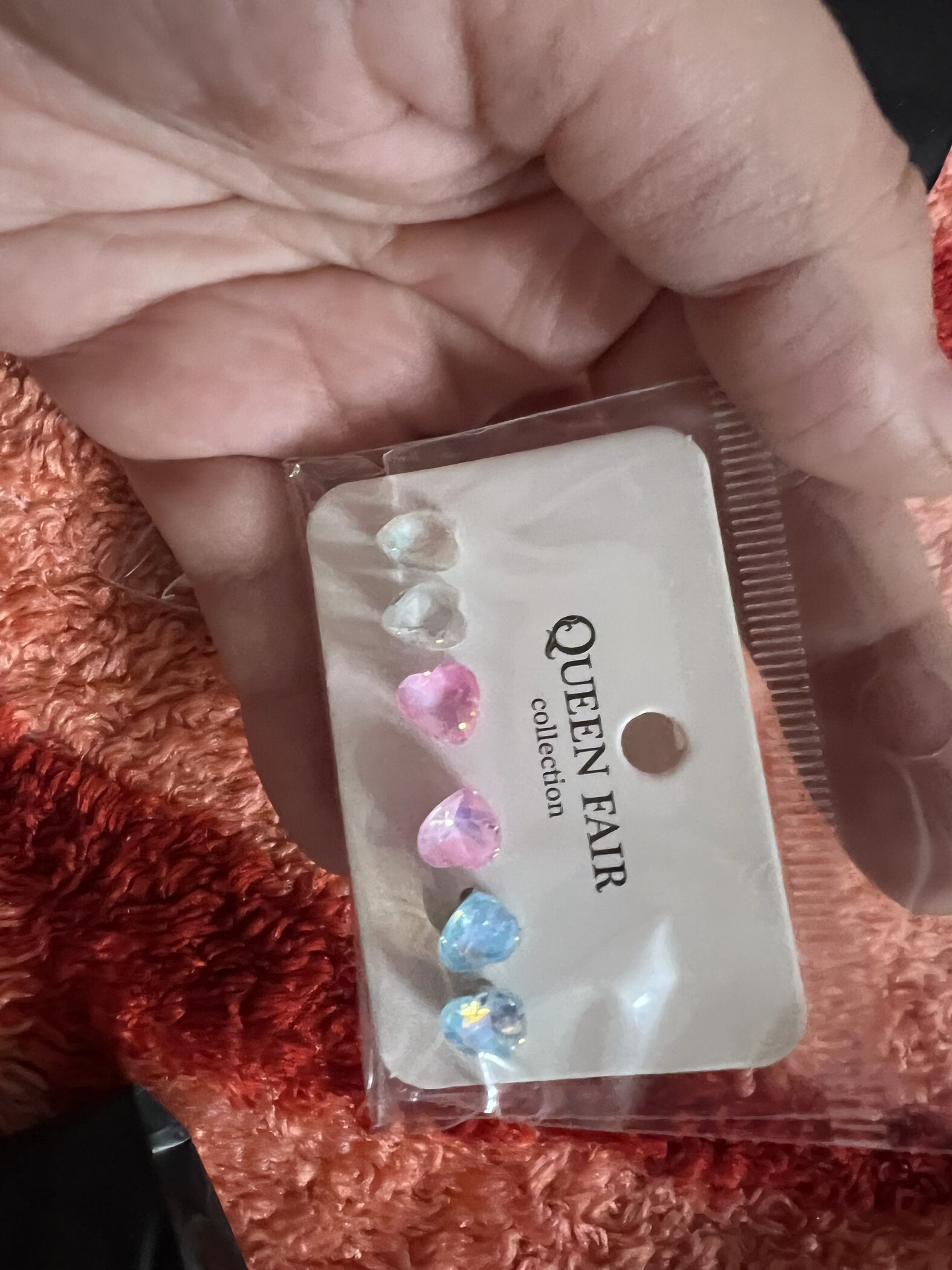 Фотография покупателя товара Серьги пусеты QF «Летние истории», 3 пары, сердца, цветные - Фото 1