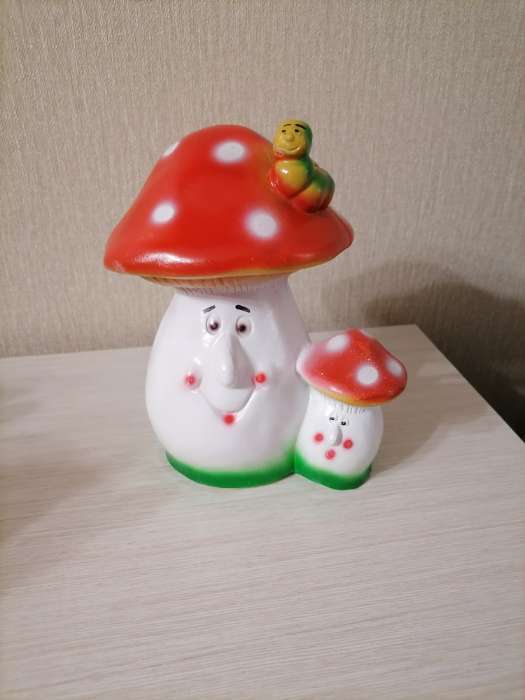 Фотография покупателя товара Садовая фигура "Мухомор" малый 11х10х19см - Фото 1