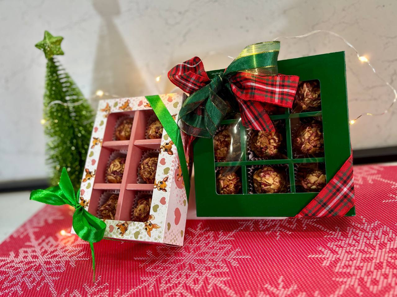 Фотография покупателя товара Коробка для 9 конфет 13.8×13.8×3.8 см - Фото 8