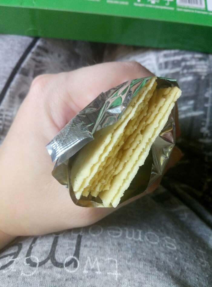 Фотография покупателя товара УЦЕНКА Чипсы картофельные «Просто съешь»: со вкусом сметана и лук, 50 гр. - Фото 3