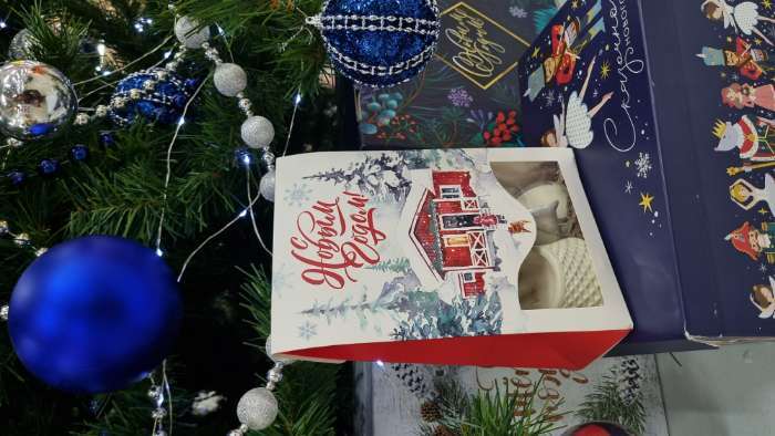 Фотография покупателя товара Коробка подарочная новогодняя складная «С Новым годом», 15×7×22 см - Фото 8