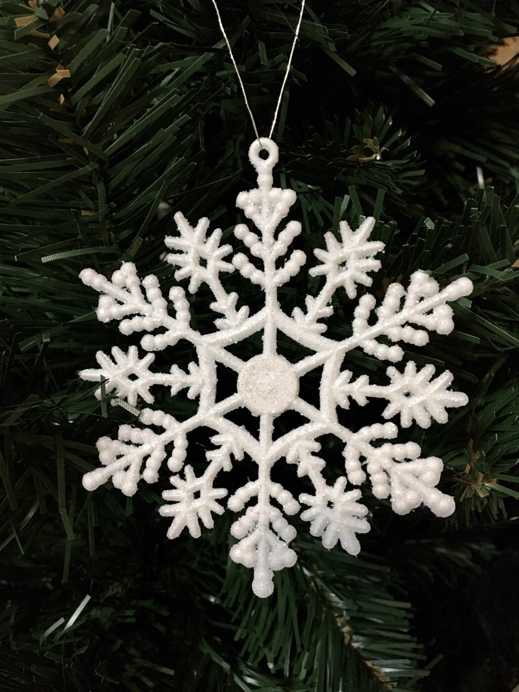 Фотография покупателя товара Ёлочные игрушки набор 6 шт. «Зимнее волшебство. Снежинка узорная», d=7 см, белый - Фото 13