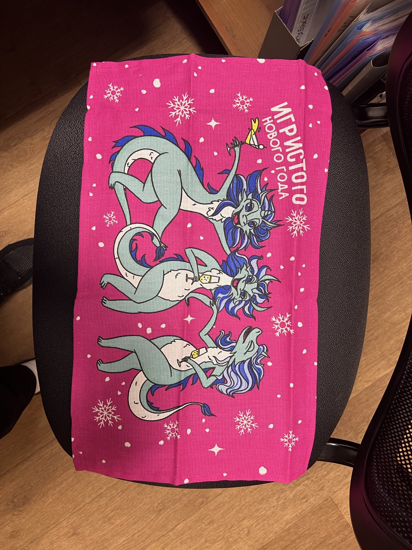 Фотография покупателя товара Кухонное полотенце «Доляна. Сияй», 28×46 см, 100% хлопок, рогожка 164 г/м² - Фото 3