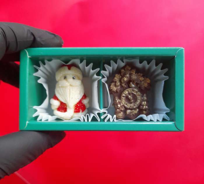 Фотография покупателя товара Коробка для 2 конфеты, белая, 10.5×5.5×3.5 см - Фото 3