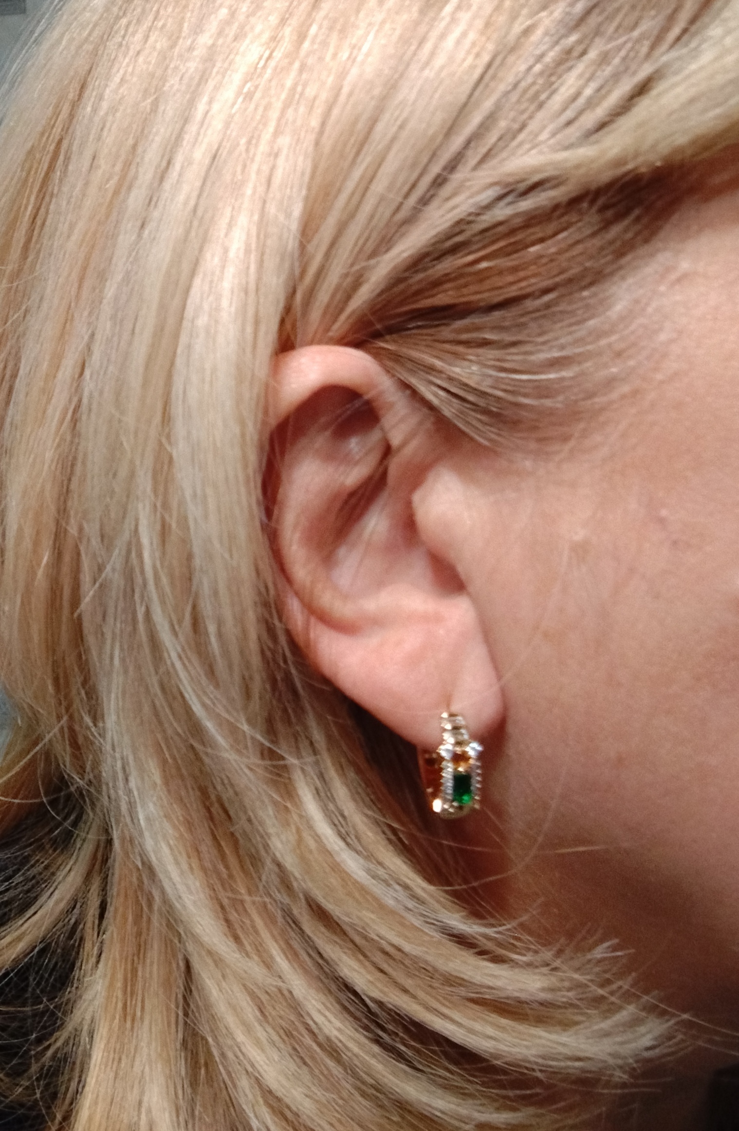 Фотография покупателя товара Серьги-кольца XUPING благородность, зелёные в розовом золоте, d=1.8 см - Фото 3