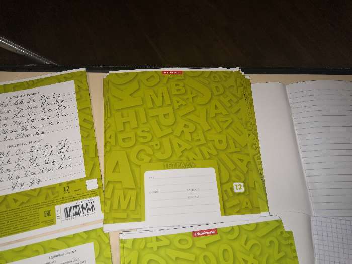 Фотография покупателя товара Тетрадь 12 листoв в линейку ErichKrause "Типографика. Буквы", обложка мелованный картон, блок офсет, МИКС (1 вид в спайке)