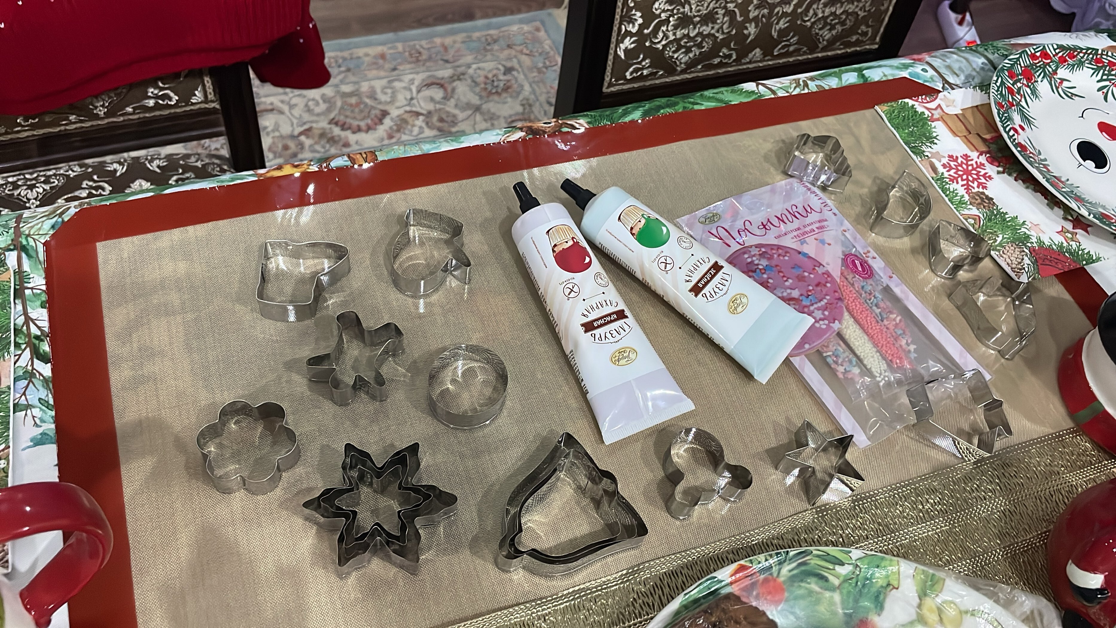 Фотография покупателя товара Формы для печенья Доляна «Колокольчик, снежинка», набор 6 предметов, металл, серебристые - Фото 2