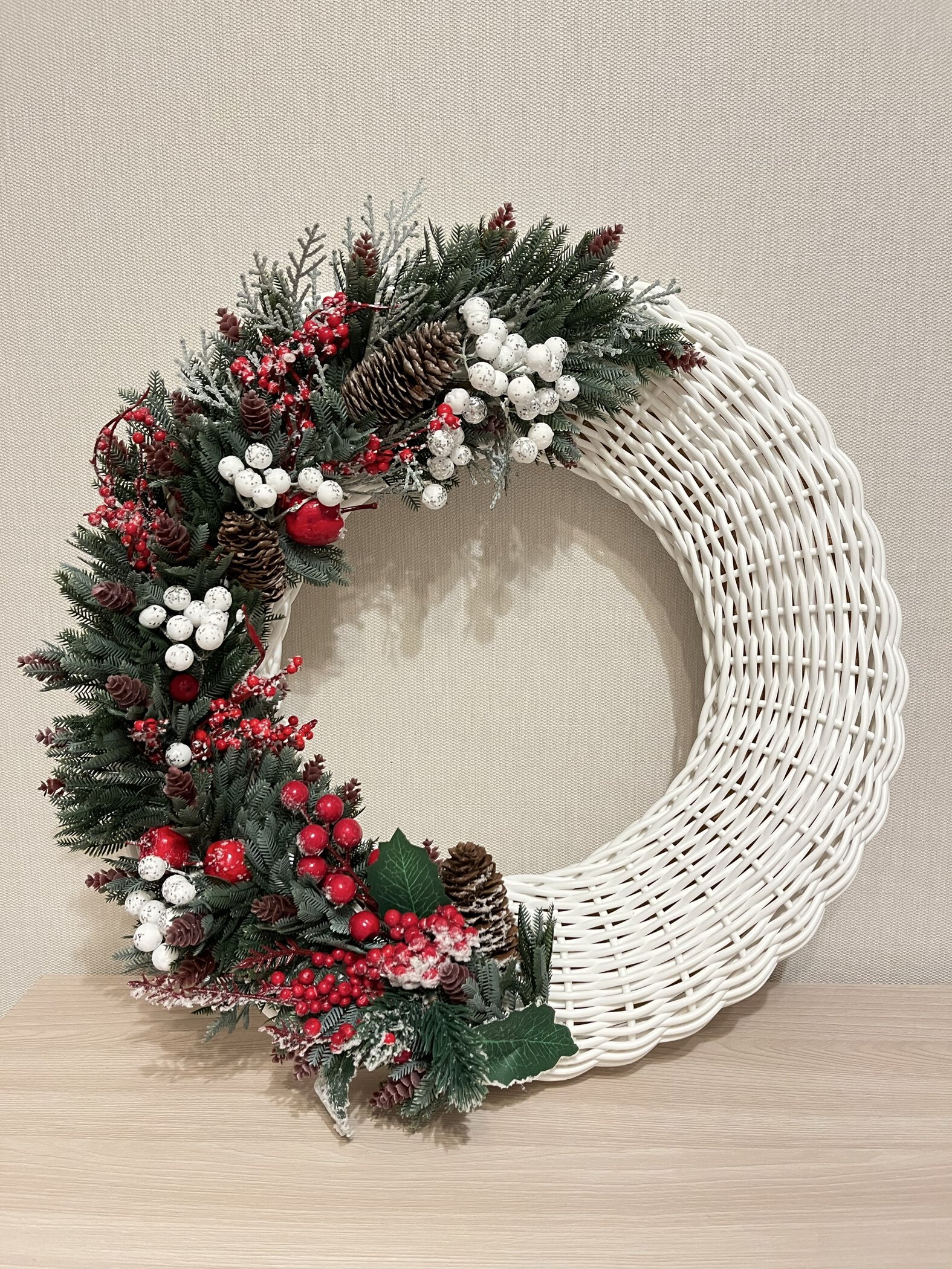 Фотография покупателя товара Еловая ветка декоративная «Зимнее волшебство. Грёзы», ягоды, шишка, иней, хвоя, 26 см - Фото 1