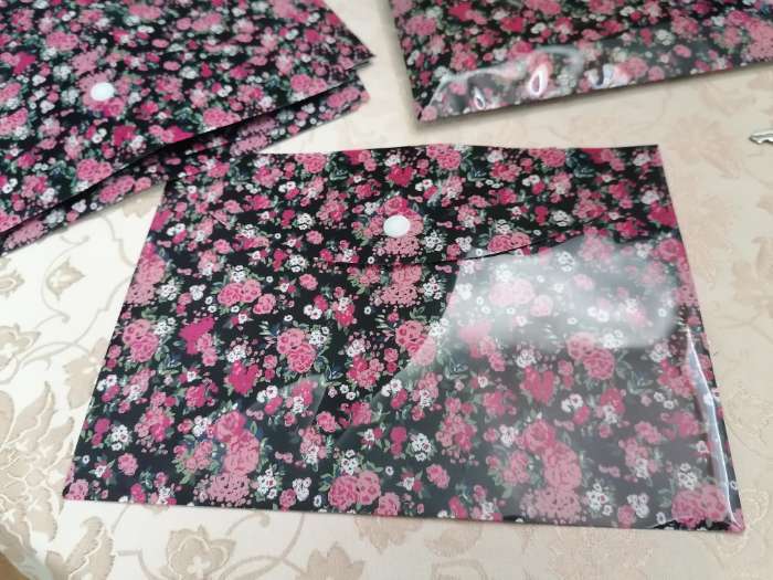 Фотография покупателя товара Папка-конверт на кнопке, А5, 180 мкм, МИКС - Фото 1