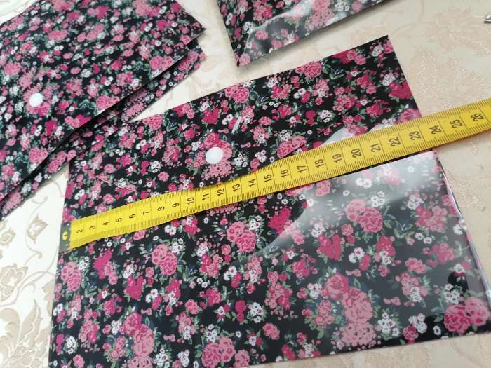 Фотография покупателя товара Папка-конверт на кнопке, А5, 180 мкм, МИКС - Фото 2