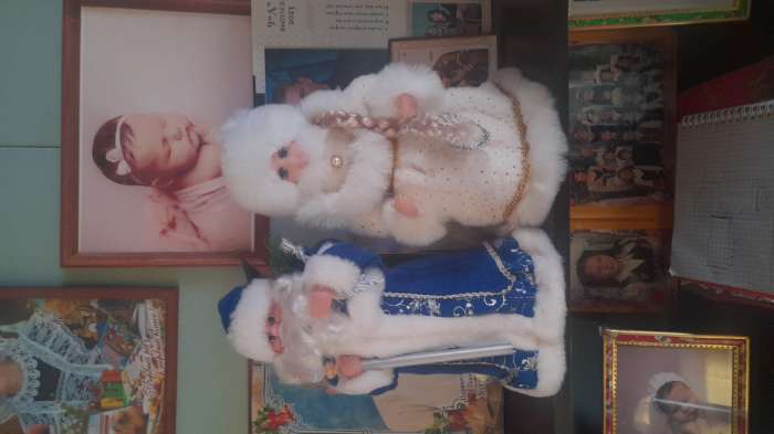 Фотография покупателя товара Снегурочка под ёлку «Зимнее волшебство. Шик в бело-золотой шубке и шапке» двигается, 29 см - Фото 2