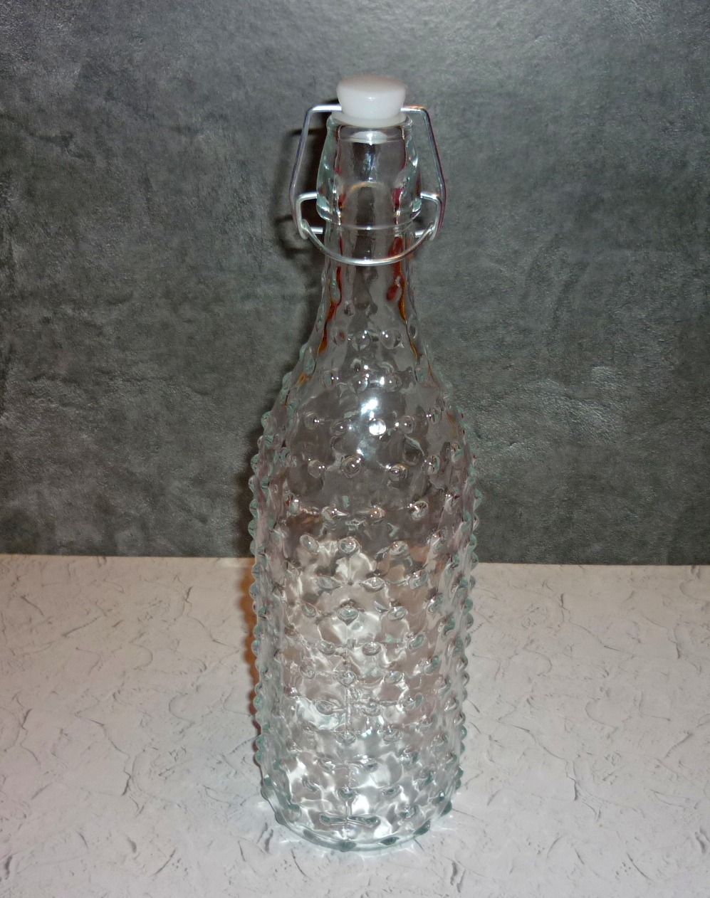 Фотография покупателя товара Бутыль стеклянная для соусов и масла с бугельным замком «Ризотто», 1 л, 8×8×30 см - Фото 3