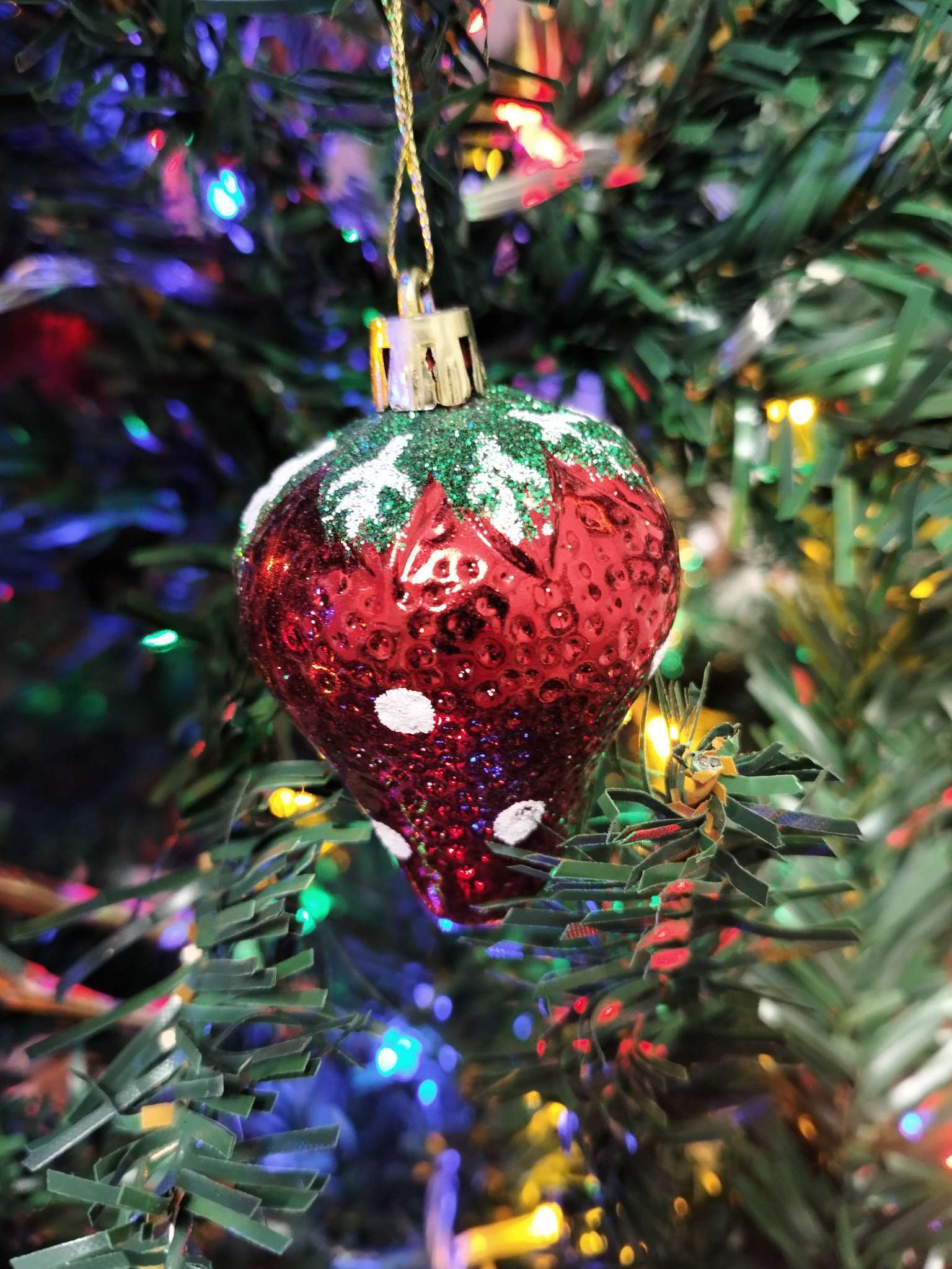 Фотография покупателя товара Ёлочные игрушки 6 шт. «Клубничка» 4×6 см, красный - Фото 2