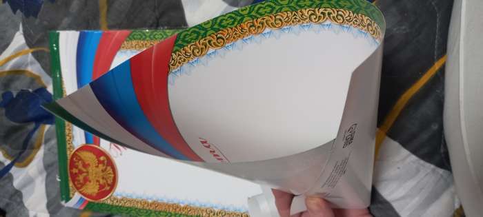 Фотография покупателя товара Грамота А4 «Герб», зеленая с золотыми вензелями, 157 гр/кв.м - Фото 4