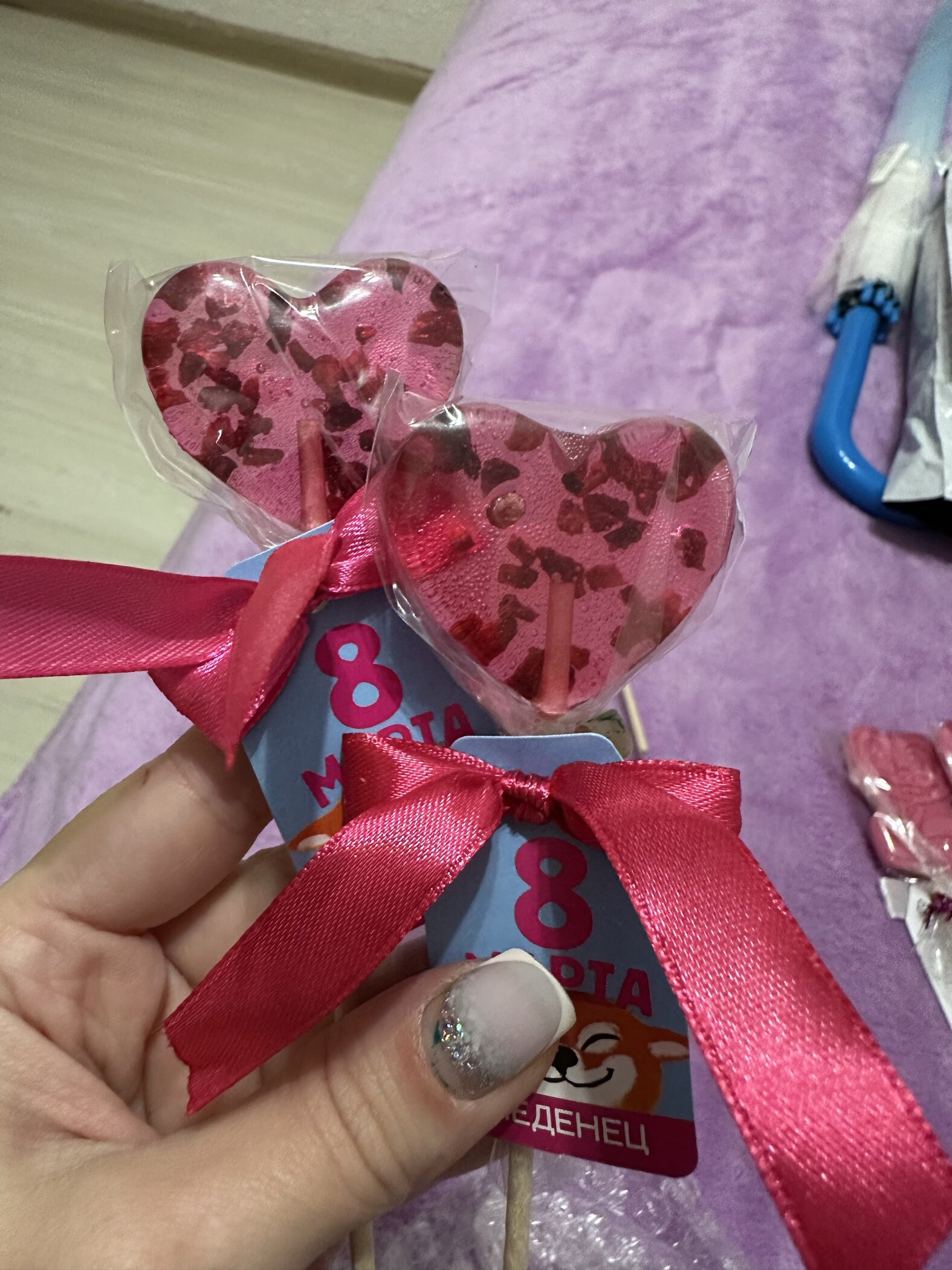 Фотография покупателя товара Леденец на палочке вино «С днём сильных и независимых» - Фото 1