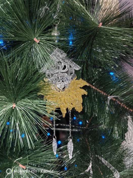 Фотография покупателя товара Ёлочная игрушка «Зимнее волшебство. Олень грация», 8×14 см, прозрачно-золотой - Фото 2