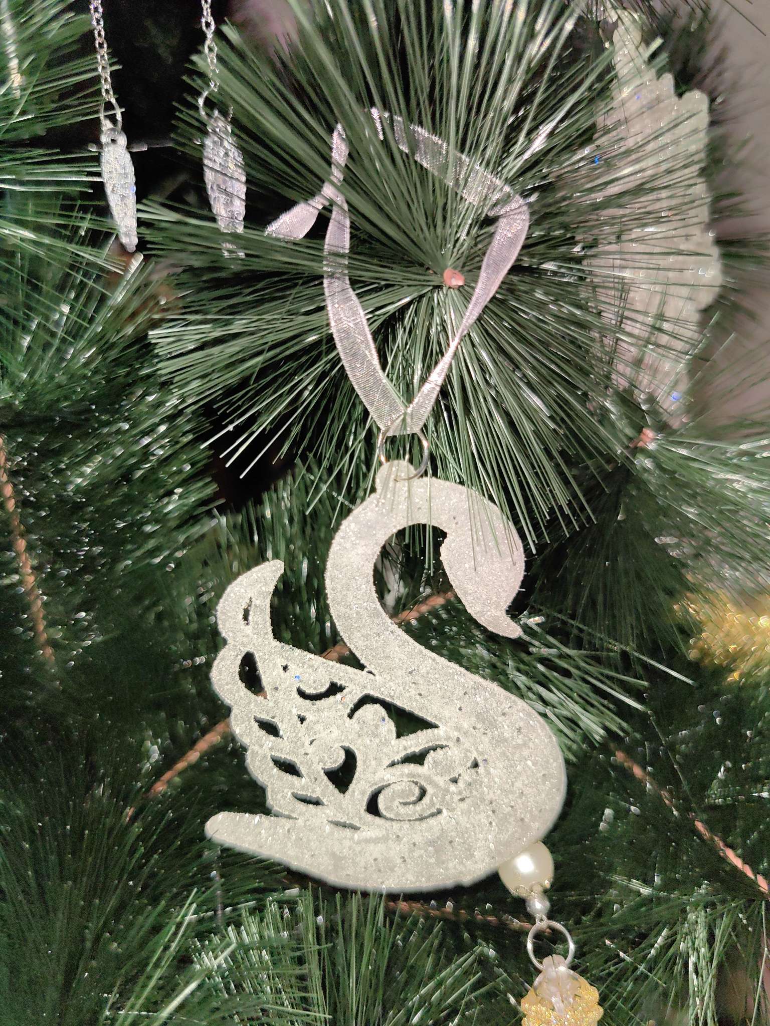 Фотография покупателя товара Ёлочная игрушка «Зимнее волшебство. Морозная снежинка», 13 см, белый - Фото 5