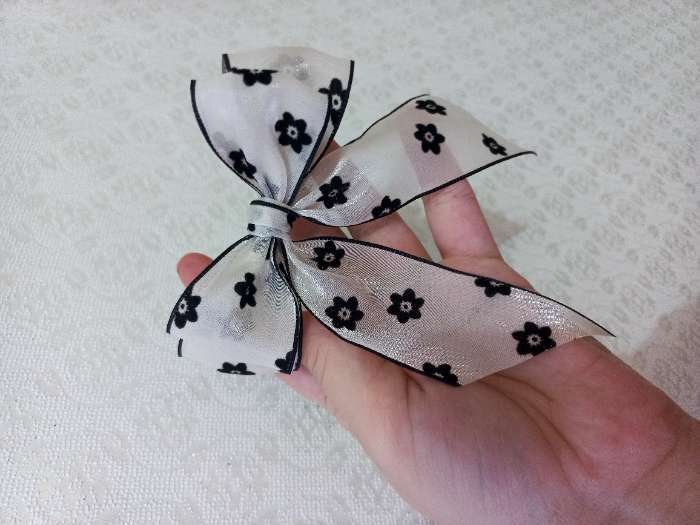 Фотография покупателя товара Лента капроновая «Сердечки», с рисунком, 38 мм×9.1±0.5 м, бежевая, чёрная - Фото 2