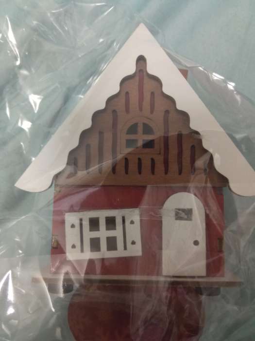 Фотография покупателя товара Подвеска световая «Зимний домик», 9×5.5×10 см, 1 LED, от батареек AG10×3, свечение тёплое белое - Фото 1