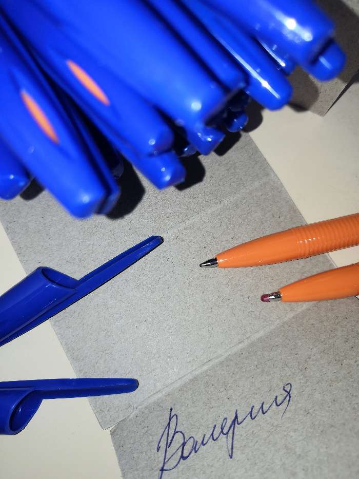 Фотография покупателя товара Ручка шариковая ErichKrause R-301 Orange Stick, узел 0.7 мм, чернила синие, длина линии письма 2000 метров, штрихкод на ручке - Фото 4