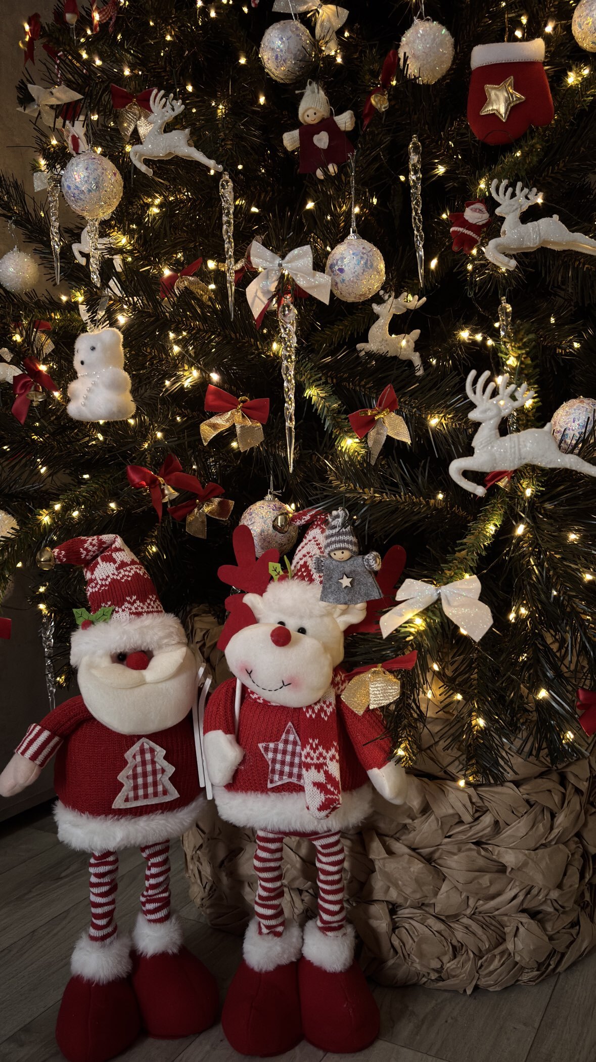 Фотография покупателя товара Ёлочные игрушки 4 шт. «Зимнее волшебство. Белый скачущий олень» пластик, 9×5 см - Фото 7