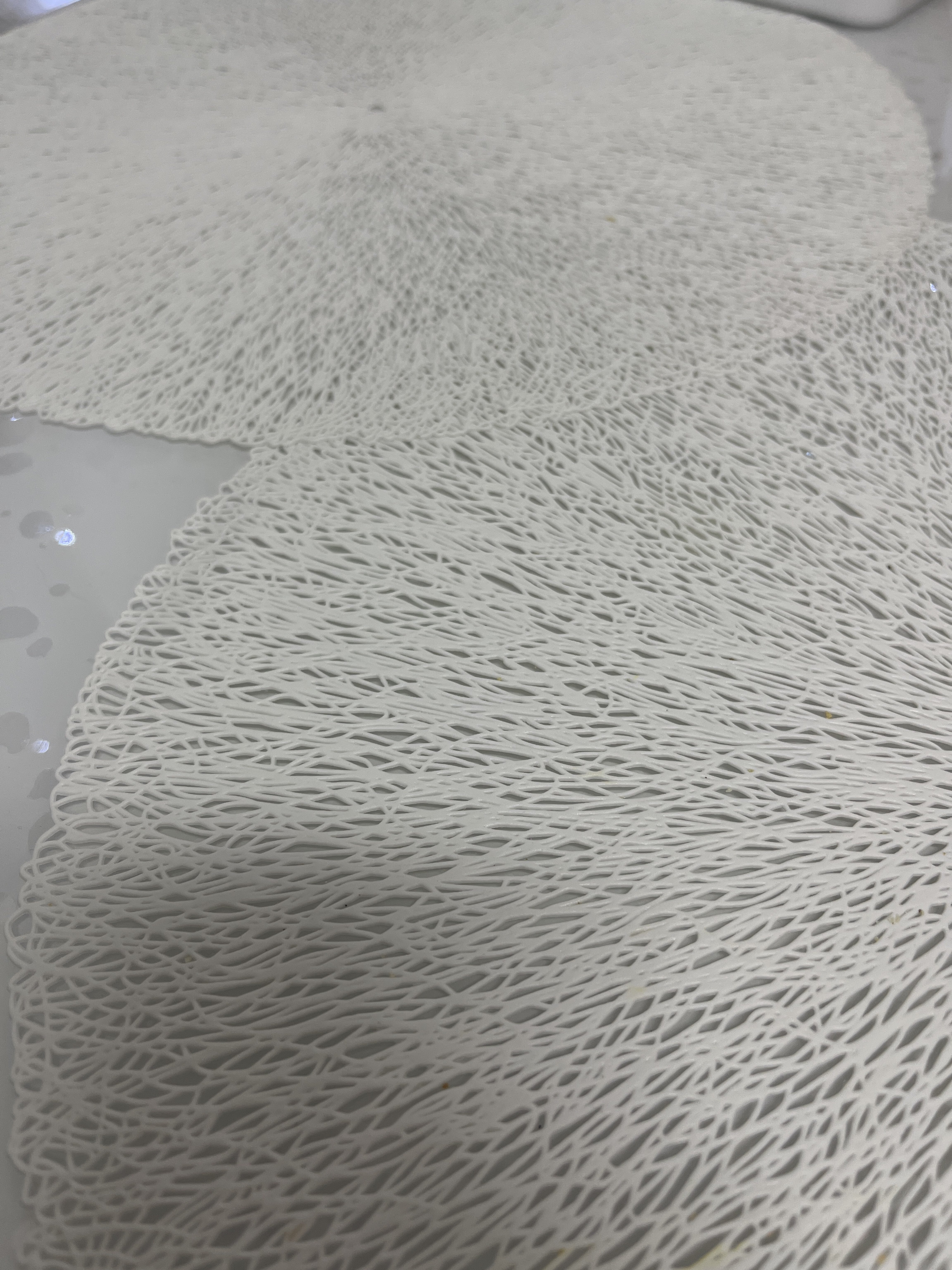 Фотография покупателя товара Салфетки сервировочные на стол Доляна «Соломка», d=38 см, 4 шт., золотые - Фото 3