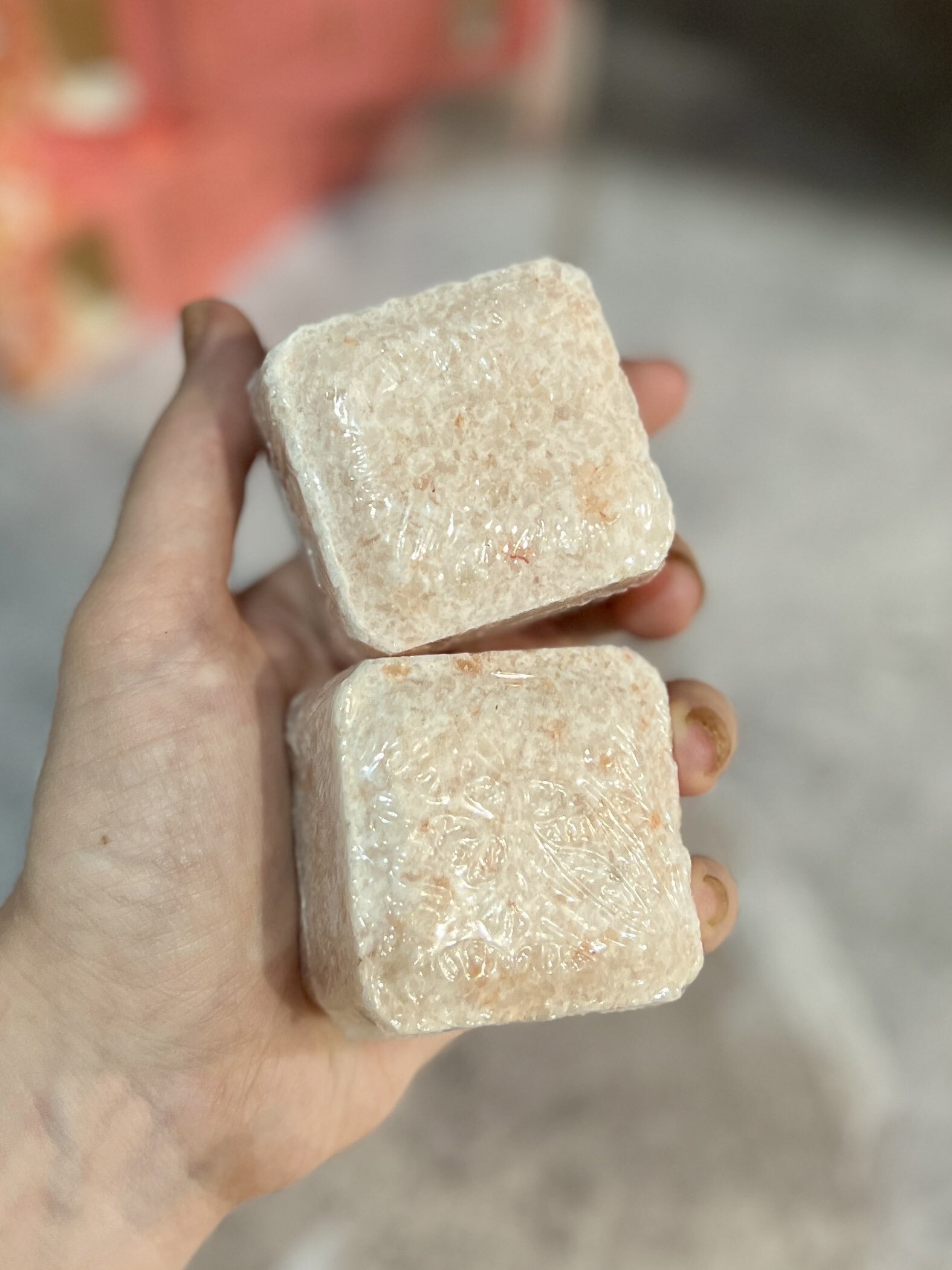 Фотография покупателя товара Соляной брикет «Можжевельник», 1.35 кг «Добропаровъ» - Фото 3