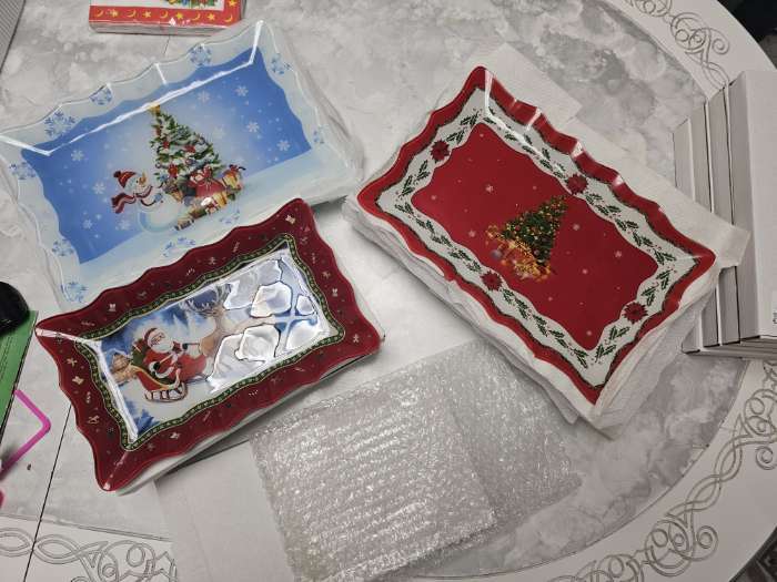 Фотография покупателя товара Блюдо стеклянное прямоугольное Доляна «Счастливого Нового года», 29.5×19 см, красное - Фото 2