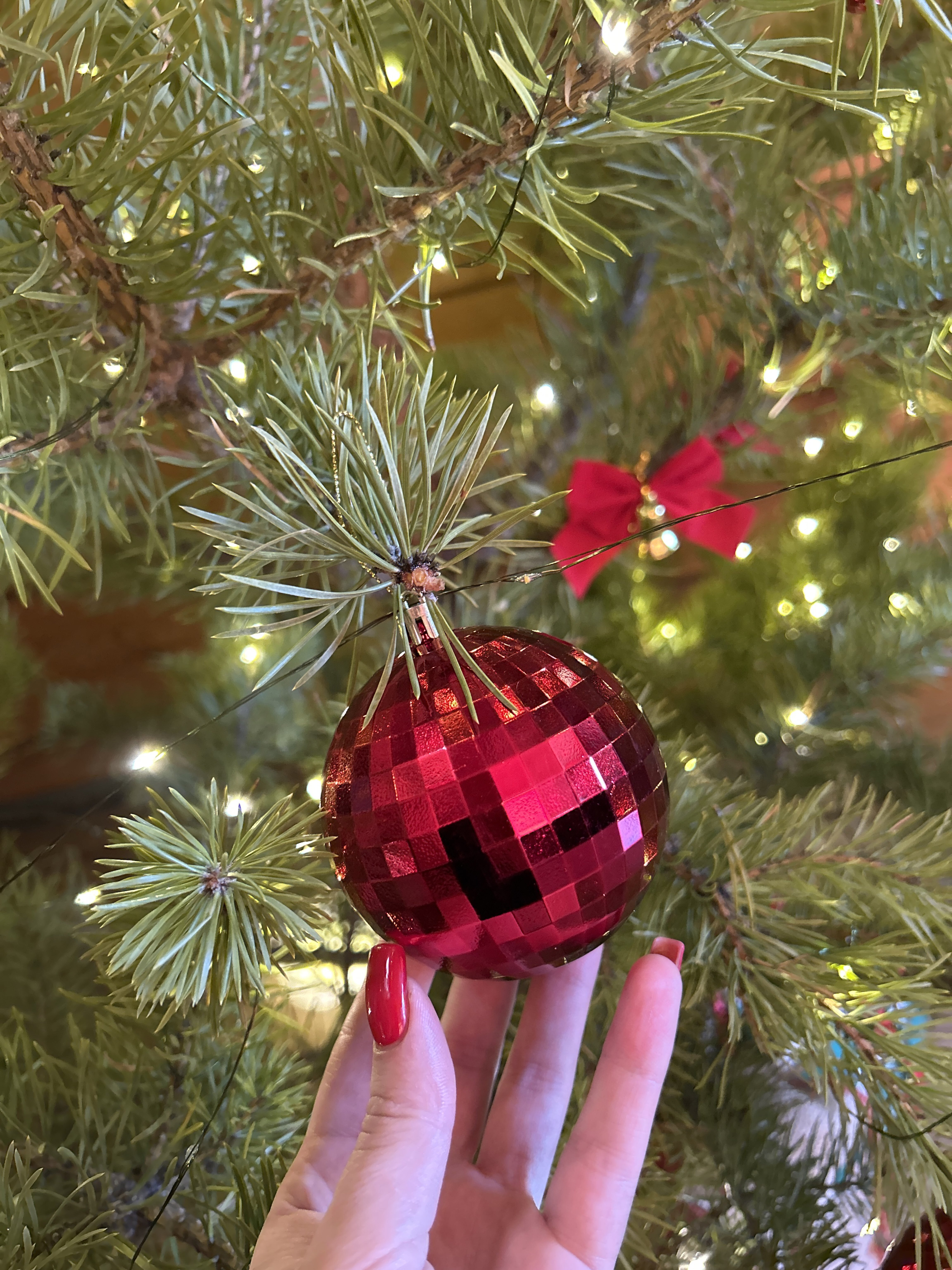 Фотография покупателя товара Ёлочные игрушки «Диско», шары новогодние, d=8 см, набор 4 шт., красный/золотистый - Фото 1