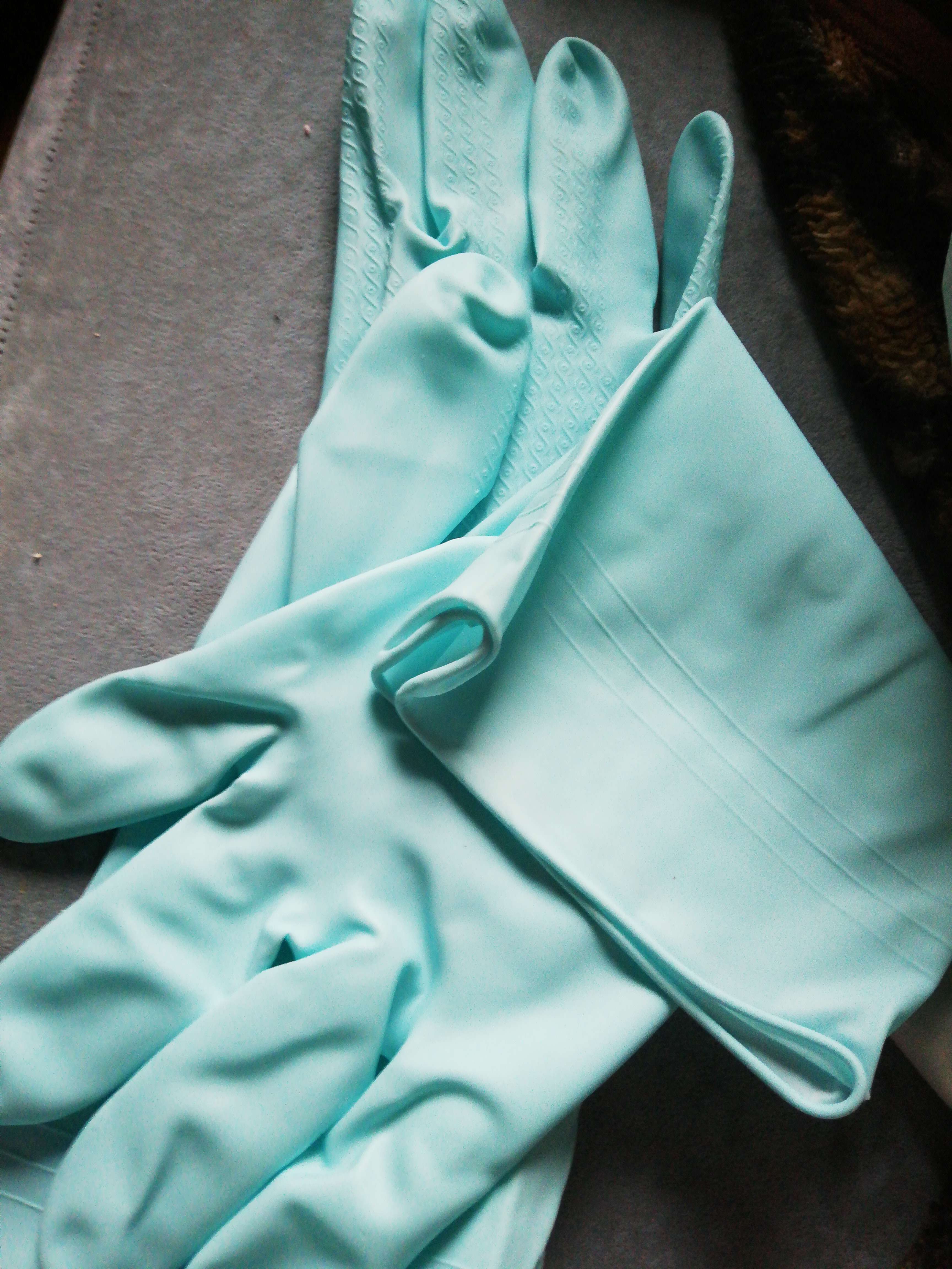 Фотография покупателя товара Перчатки хозяйственные защитные Доляна, суперпрочные, размер L, ПВХ, 80 гр, цвет голубой