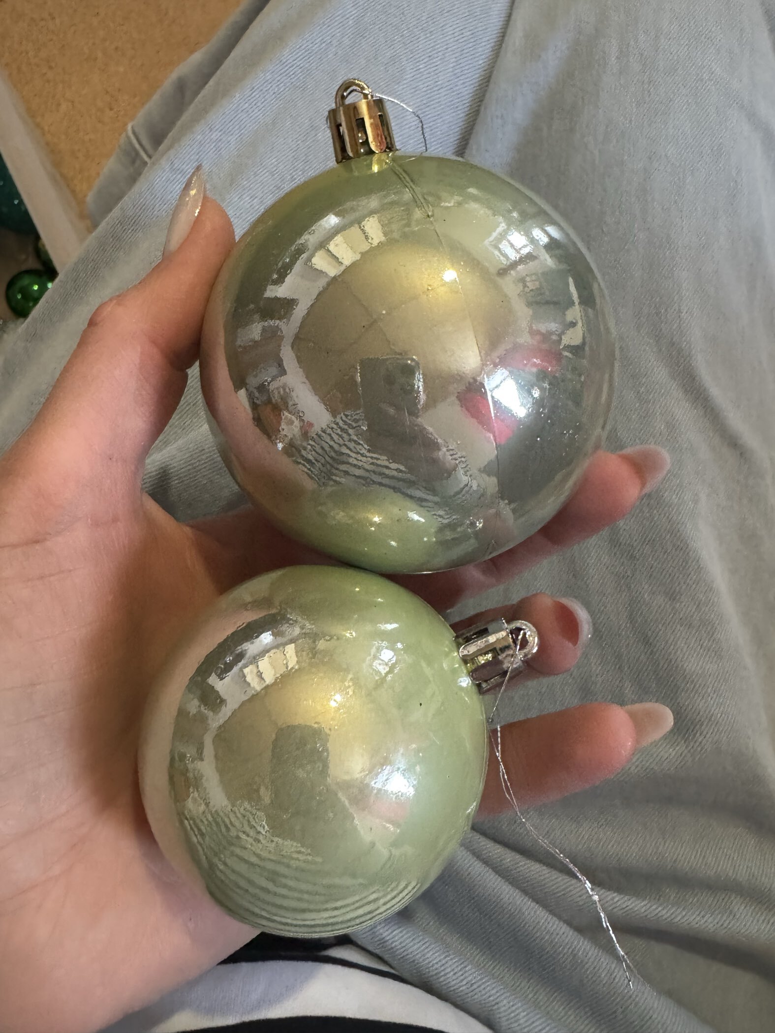 Фотография покупателя товара Ёлочные игрушки «Чары волшебства», шары новогодние, d=5.5 см, набор 6 шт., зелёный - Фото 1